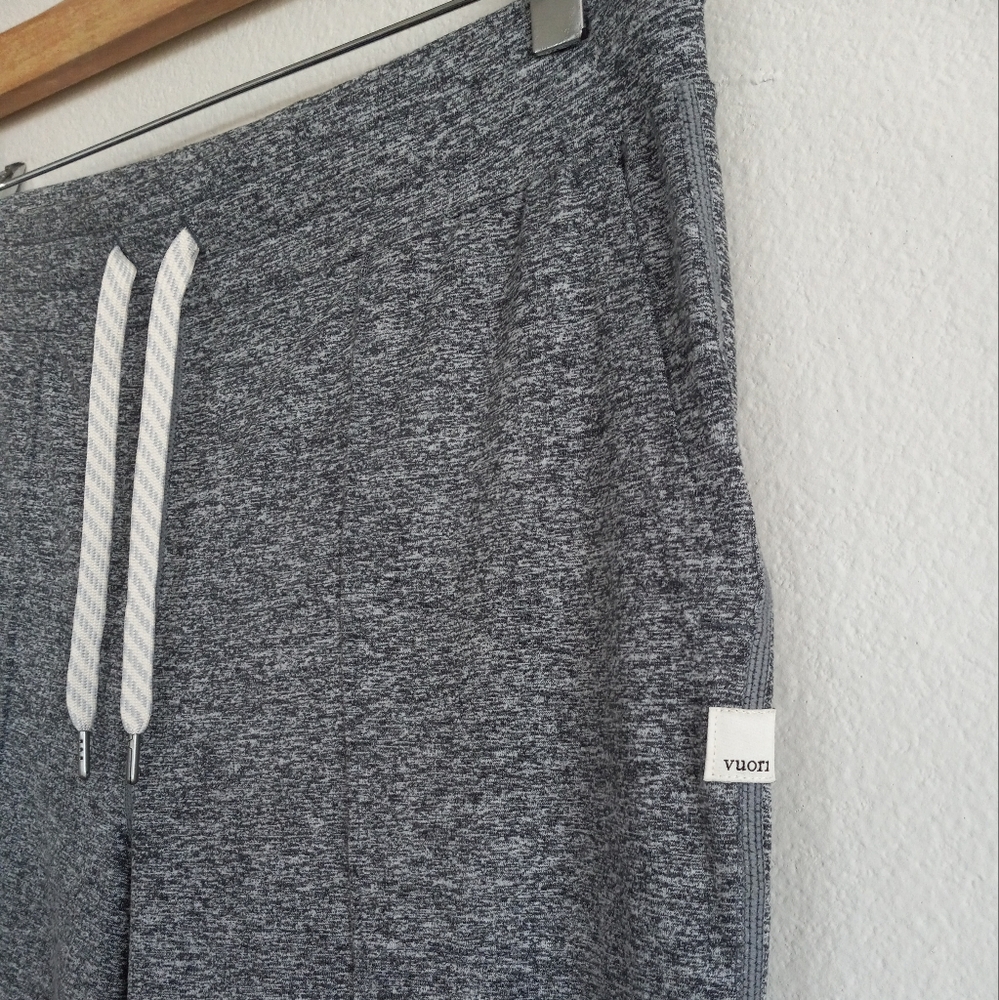 Vuori Halo Wideleg Flare DreamKnit Heather Grey M - Picture 7 of 16